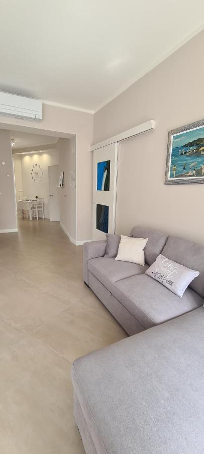 Kisses From Livorno Open Space Apartment - No Pets Allowed Bagian luar foto